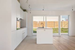 6 % BTW MOGELIJKDeze halfopen nieuwbouwwoning (3 slpks) met carport is gelegen in Kortemark.! PROMO: Wie in de maand maart 2026 aankoopt krijgt...