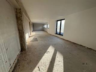 Een open ruimte, casco opgeleverd met veel potentieel, gelegen aan de Grote Markt in Hasselt boven de Bershka. De Grote Markt vormt het centrale...