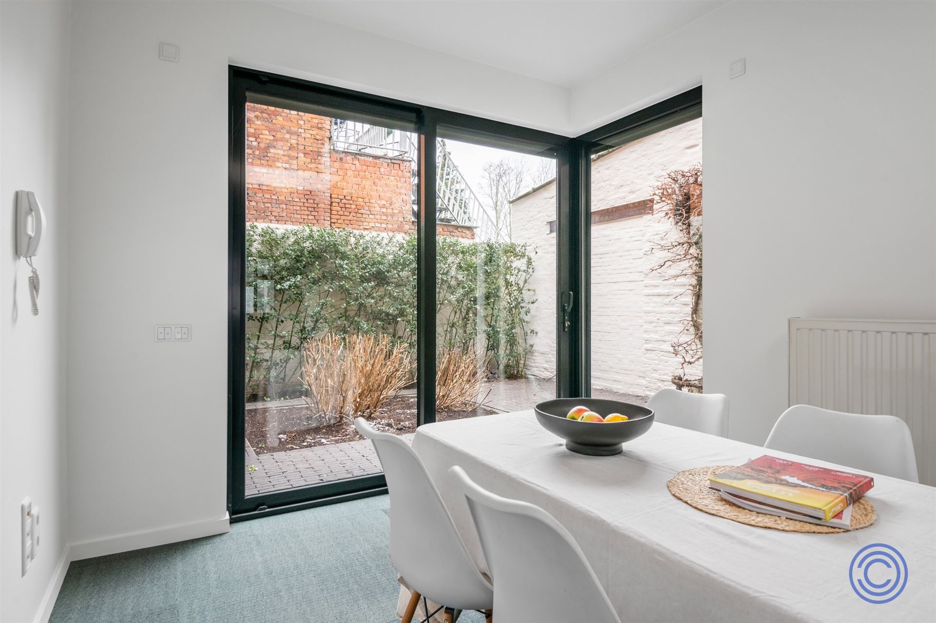 Charmant, volledig gerenoveerd herenhuis met tuin! - foto 5