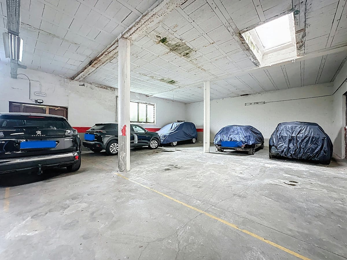 Entrepôt à vendre avec jusqu'à 20 places de parking à Terhagen - photo 5