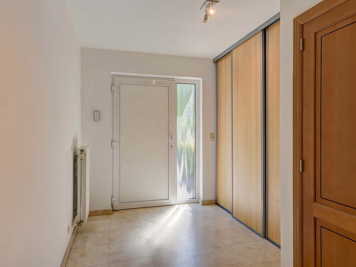 Instapklare woning met veel potentieel op gunstige ligging! - foto 5