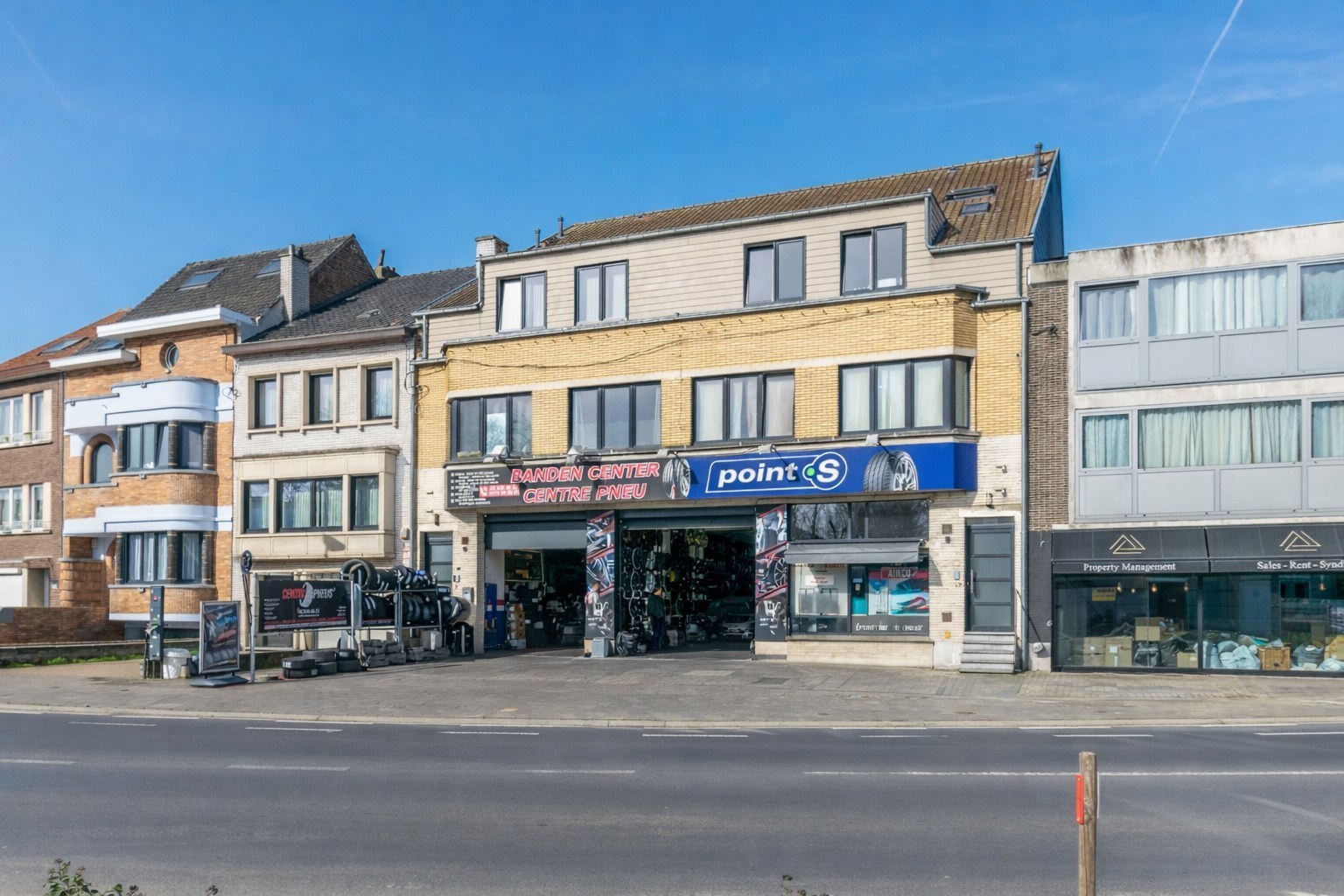 IMMEUBLE DE RAPPORT 4 GRAND APP + HANGAR (350m²)! - photo 1
