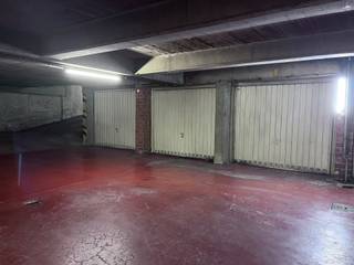 Garage for sale in Brussels