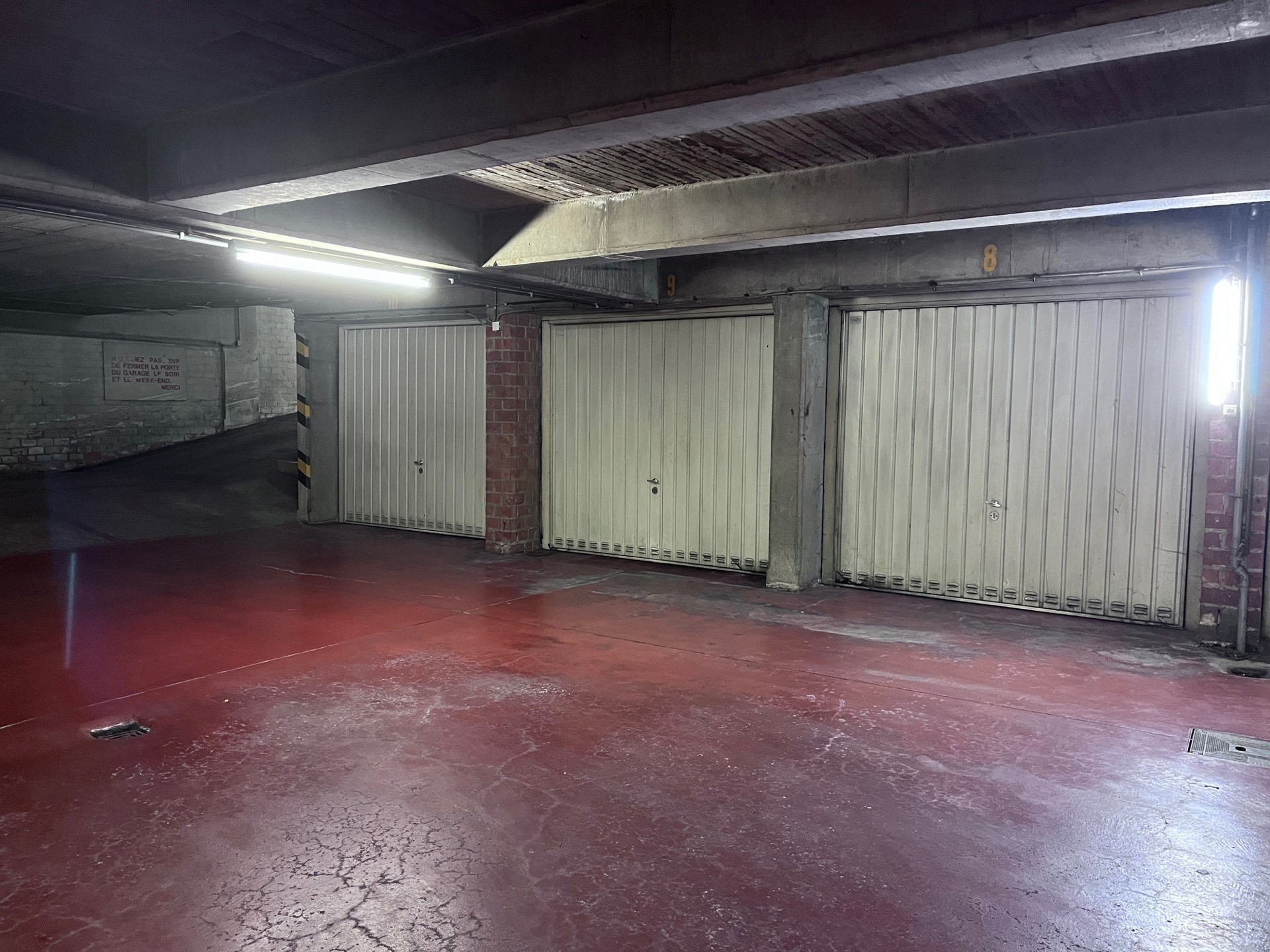 Garage for sale in Brussels - photo 3