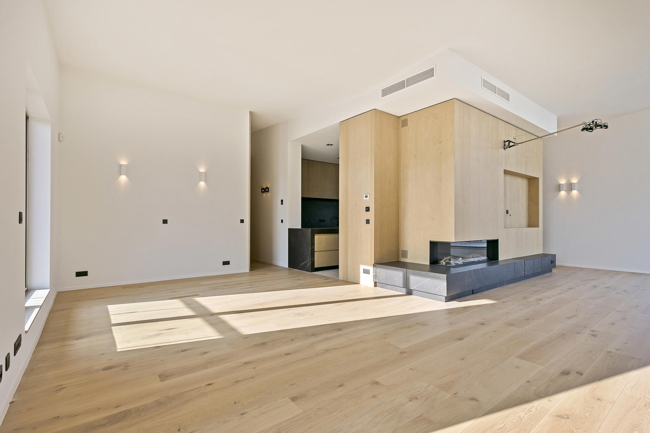 ANTWERPEN-ZUID - Luxueuze penthouse met riant terras en royale parkingfaciliteit - foto 2