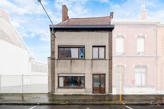 Huis 3 fronten met een hoog potentieel – 134 m2 woonoppervlak + cabriolet zolder – tuin op het zuidenDit huis met 3 facades biedt prachtige volumes...
