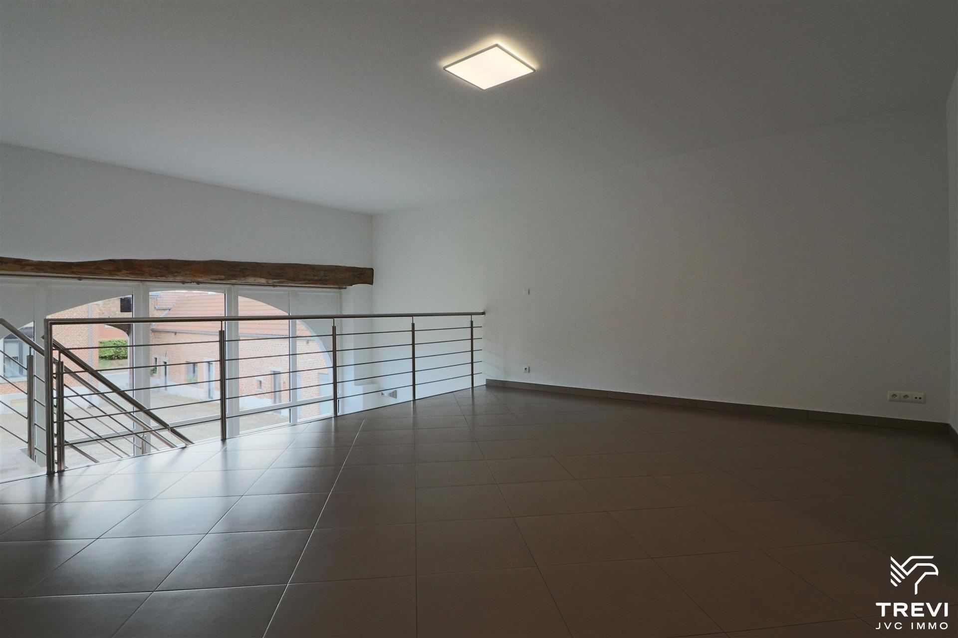 Beau & spacieux appartement duplex d'une superficie de+/- 155 m² - photo 2