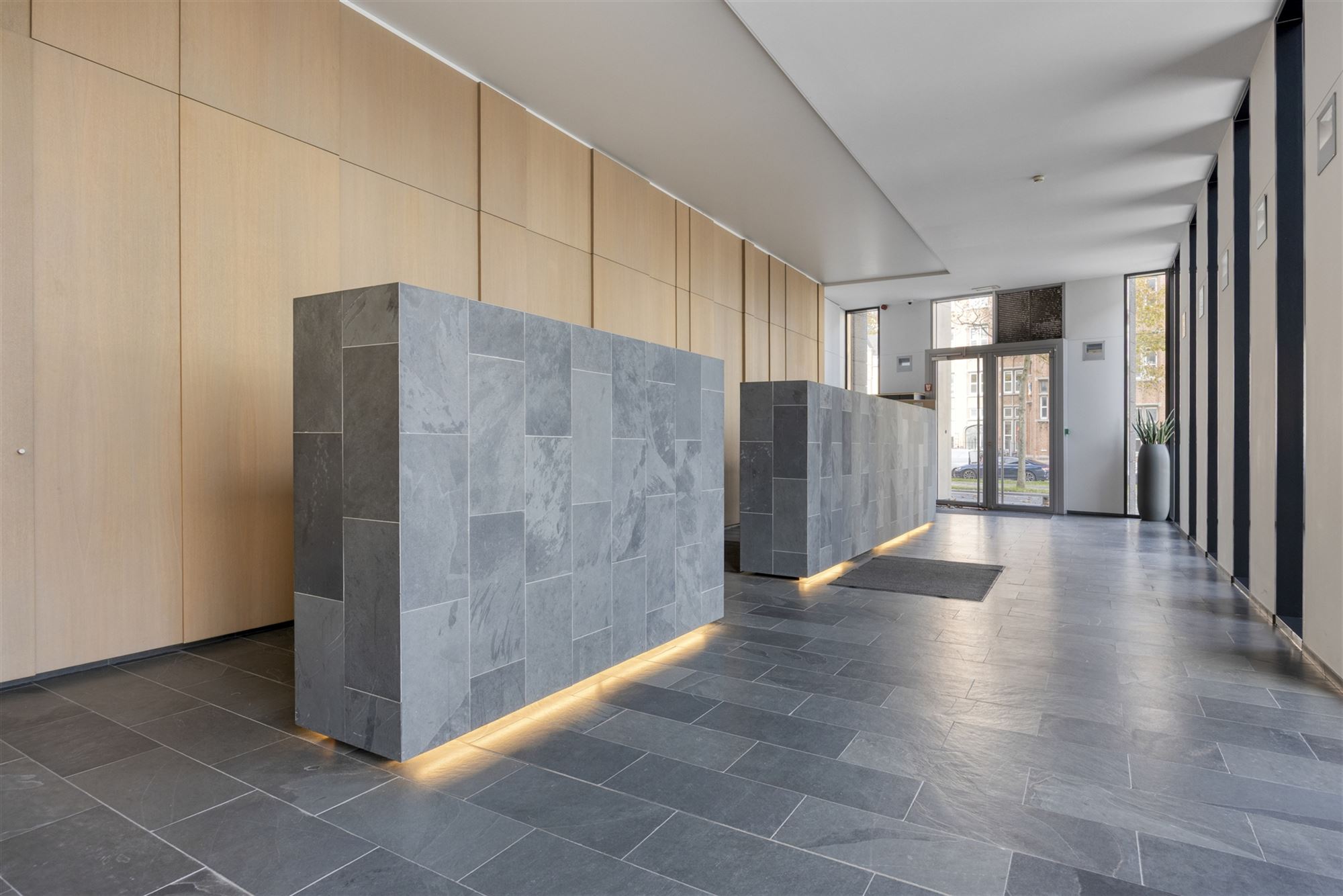 Instapklaar appartement met 2 slpks met terras in centrum Antwerpen - foto 2