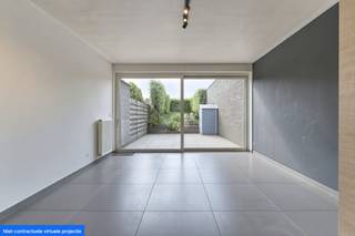 This ready-to-move-in house is located near Bruges and with a very easy connection to the highway in Sint-Pieters. It is an ideal opportunity...