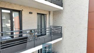 SOUS OPTION Fabelta. Magnifique appartement 2 chambres avec terrasse au 2e étage d'une jolie résidence récente avec ascenseur au coeur du centre...