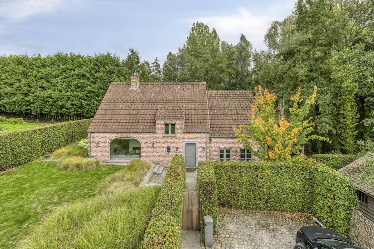 Prachtig gelegen instapklare villa op 12are met zwembad te Asse - foto 1