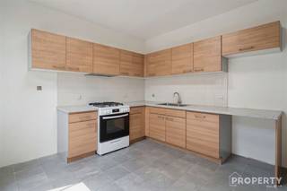 Ruime Woning te Gullegem: Een Ideale InvesteringskansOntdek deze charmante woning in het hart van Gullegem, met een totale leefruimte van 188m². Deze...