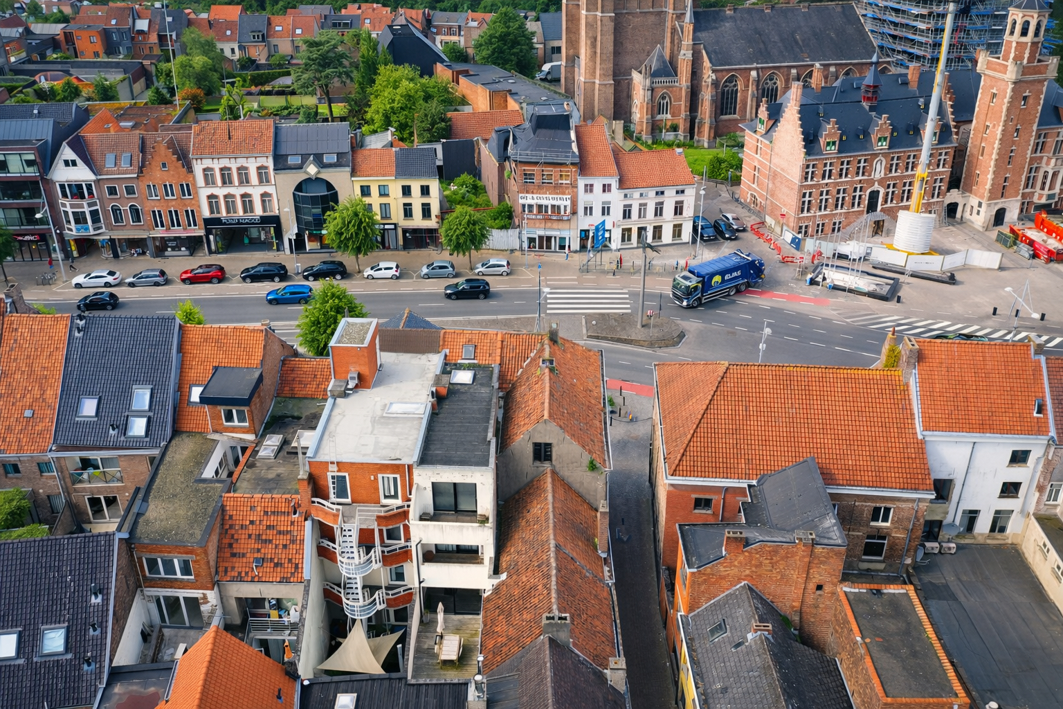 Handelshuis op commerciële topligging met garage/magazijn* - Bieden vanaf 285.000 EUR** - foto 2