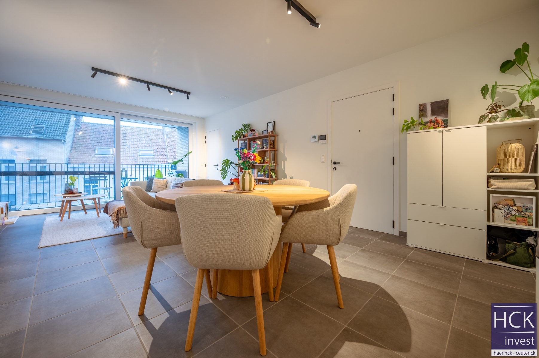 DEINZE - Prachtig nieuwbouwapp. met 2 SLPK, terras én parkeerplaats - foto 4