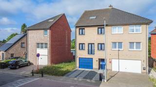 House for sale in Halle