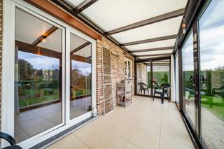 OVERIJSE - ideaal gelegen - zuid oriëntatie - perfecte staat - deze gezellige villa met 3 slaapkamers (+-115m² + 10m² veranda + 70m² kelder)...