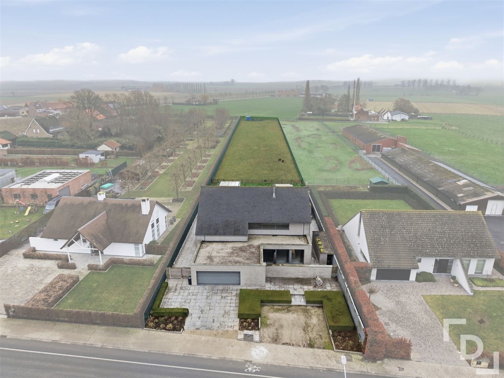 Luxueuze en energiezuinige villa met hoogwaardige afwerking - foto 2