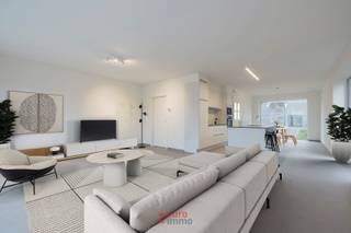 Ces belles maisons neuves à vendre à Torhout combinent plusieurs aspects importants pour devenir la maison de vos rêves.<br /><br />Tout d'abord, il y a l'emplacement idéal : juste en dehors de l'agitation du centre-ville de Torhout, mais à proximité de tout ce dont vous avez besoin. La boulangerie, un salon de coiffure, des restaurants, tout est accessible sans voiture.<br /><br />Qui pense à acheter une propriété à Torhout, qui sait qu'en plus d'un emplacement de premier ordre, la qualité est également d'une grande importance et c'est ce à quoi nous aimons répondre ! Avec une finition sur mesure, entièrement selon vos choix, ce sera la maison de vos rêves ! Du choix de l'étage à l'emplacement d'une prise électrique, tout est discuté en détail pour que votre maison soit entièrement construite selon vos spécifications. Le fait que les matériaux utilisés soient de haute qualité est un autre euphémisme. <br /><br />En regardant de plus près la disposition, on remarque que chacun des dix foyers a ses propres accents. Vous préférez une chambre plus grande ? Pensez-vous qu'un grand bain dans la salle de bains est important ? Le choix vous appartient. C'est la même chose pour toutes les maisons ; beaucoup de lumière et d'espace, 3 chambres, un beau jardin et un garage fermé. <br /><br />Vous souhaitez en savoir plus ? Contactez-nous et découvrez tous les détails de ce magnifique projet Intune Torhout !