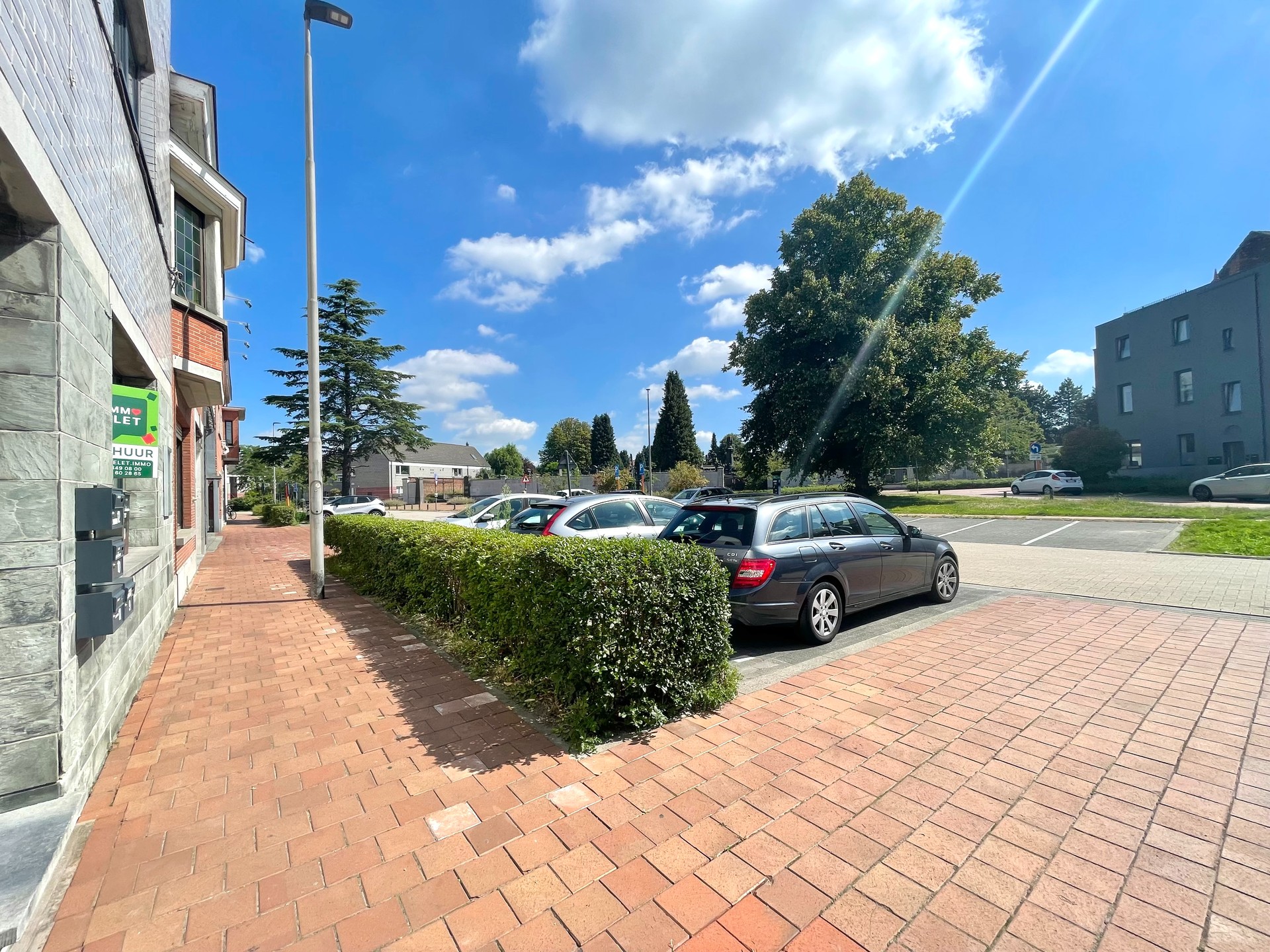 VERNIEUWD GELIJKVLOERS APPARTEMENT |1 SLPK | KOER | - foto 3