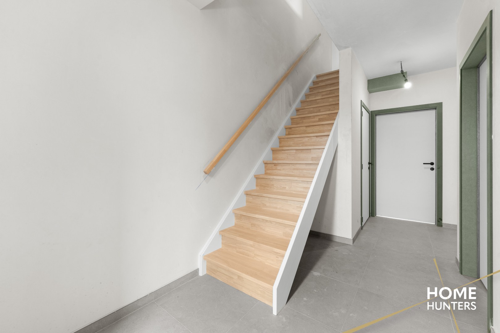 Luxueus afgewerkte nieuwbouwwoning te Vlamertinge - foto 2