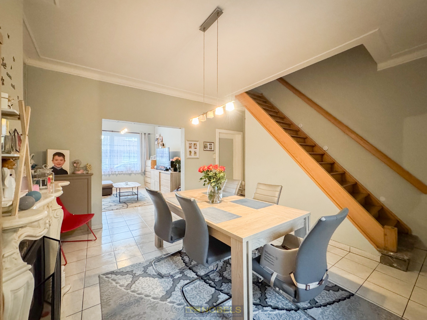 Te koop, Te moderniseren gezinswoning met diepe tuin en garage te Welden! - photo 4