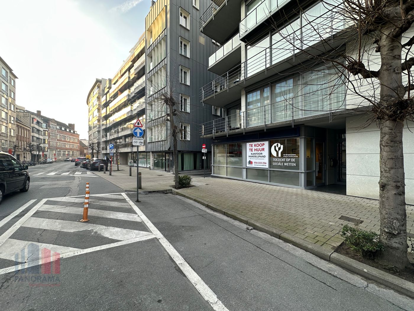 Ruim en instapklaar kantoor te koop in hartje Kortrijk - foto 3