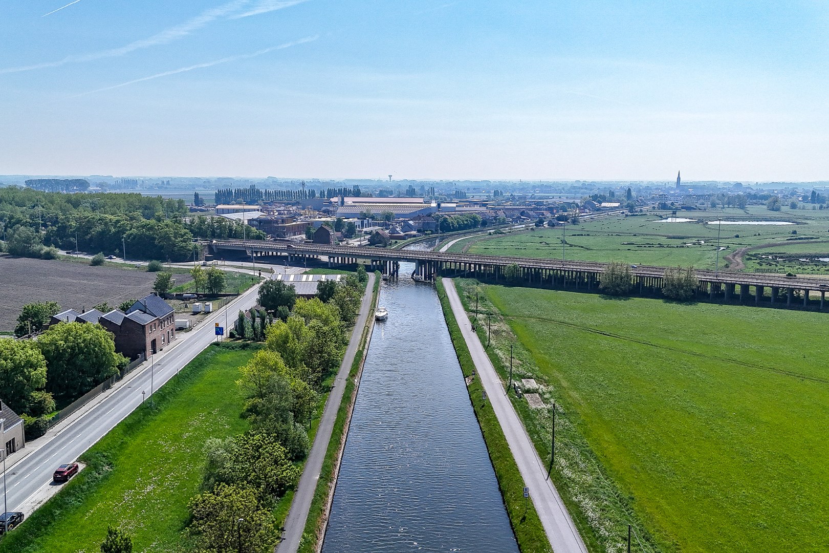 Une maison spacieuse unique le long du canal Plassendale - Nieuwpoort. - photo 2