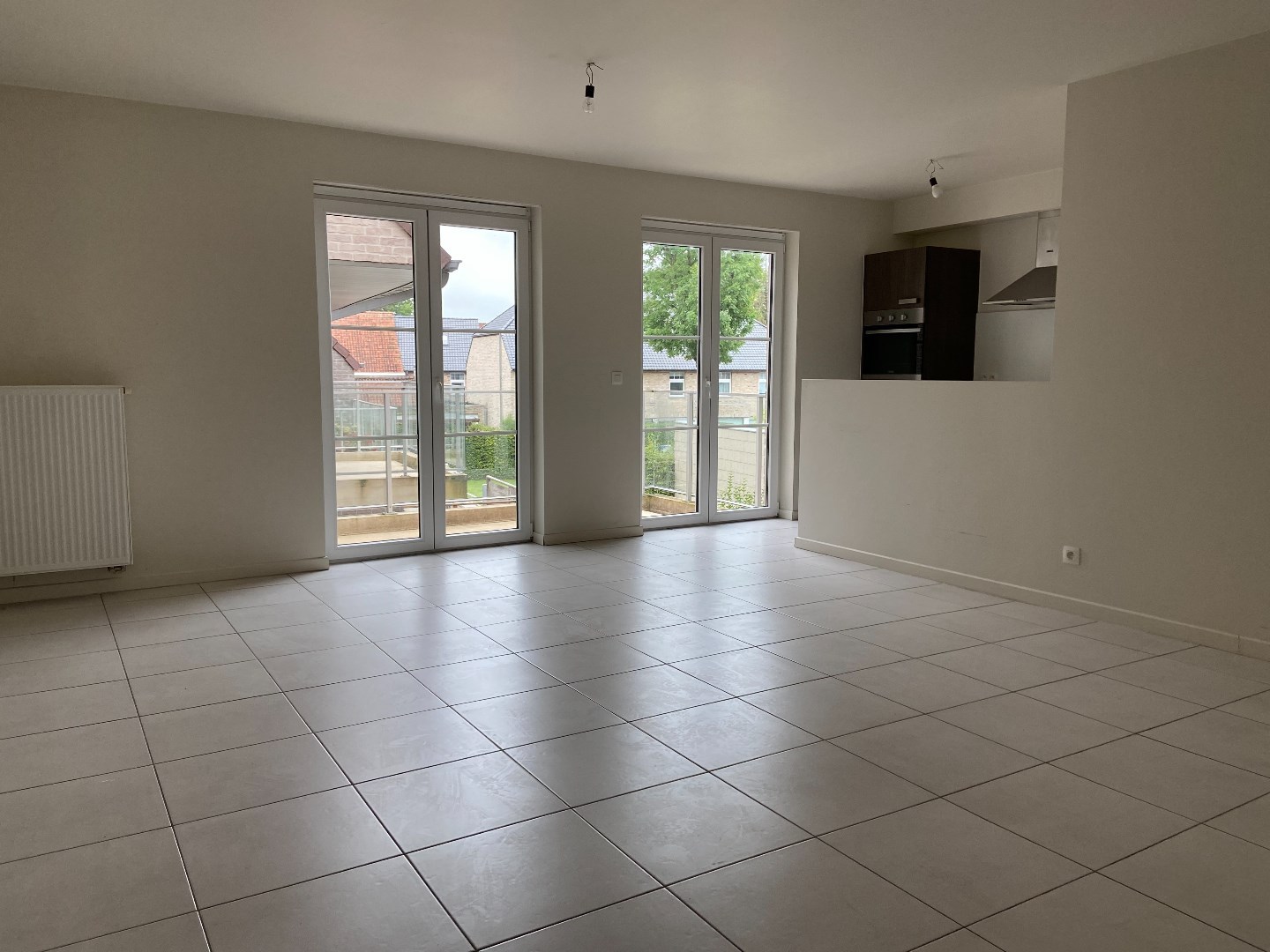 Recent energiezuinig appartement op de 1ste verdieping met 2 slaapkamers, terras en autostaanplaats - foto 5