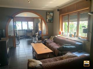 Rustig gelegen woning met tuin en garage in het landelijke Kerniel.* Elektriciteit conform het AREI In Kerniel een deelgemeente van Tongeren-Borgloon...