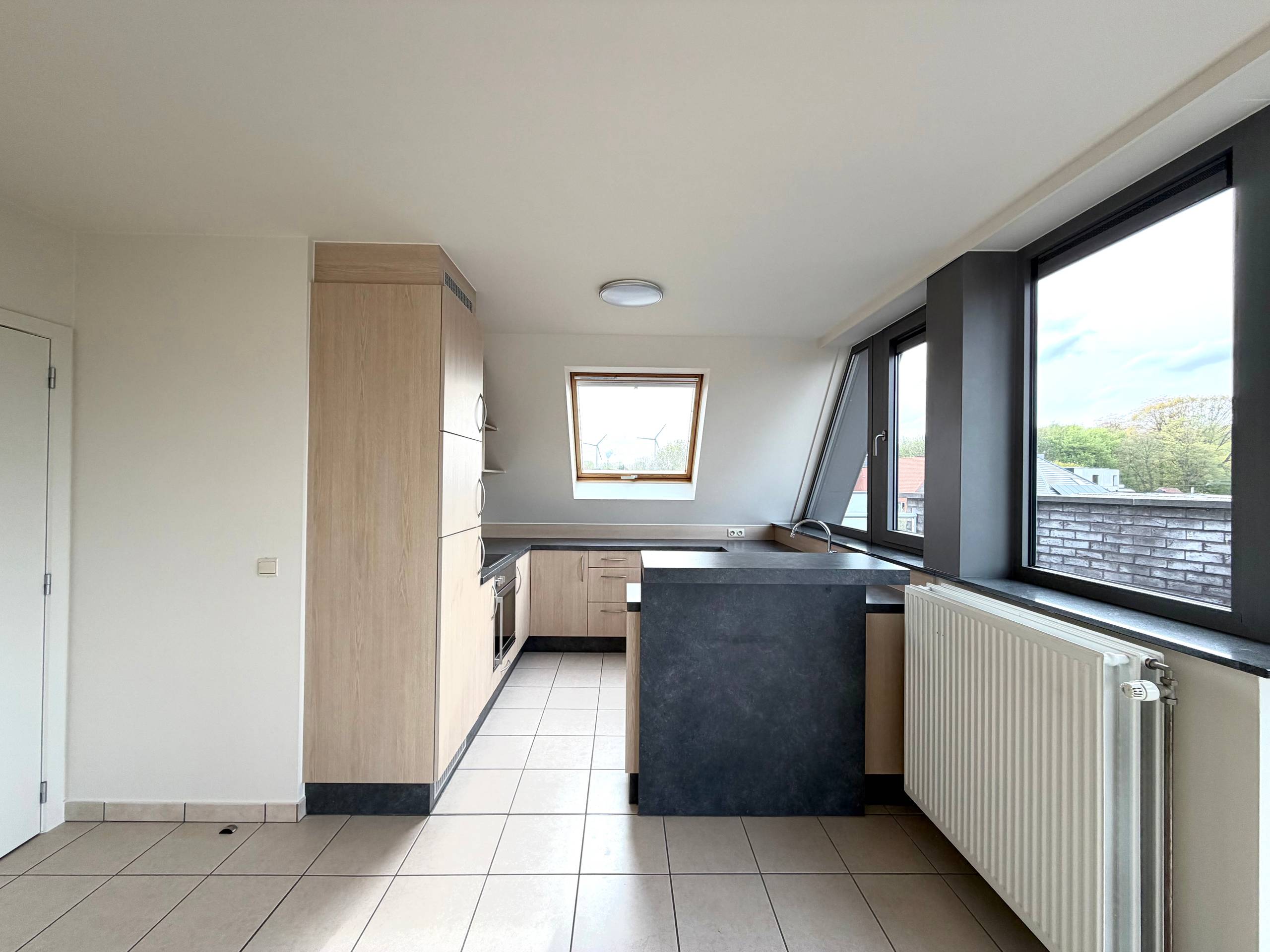 Ruim appartement met drie slaapkamers te huur in Evergem - foto 4