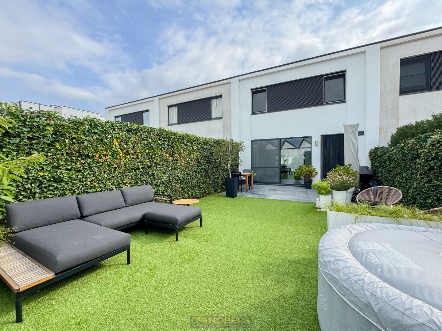 Te koop, Energiezuinige en lichtrijke gezinswoning met garage op gunstige ligging te Anzegem - photo 2