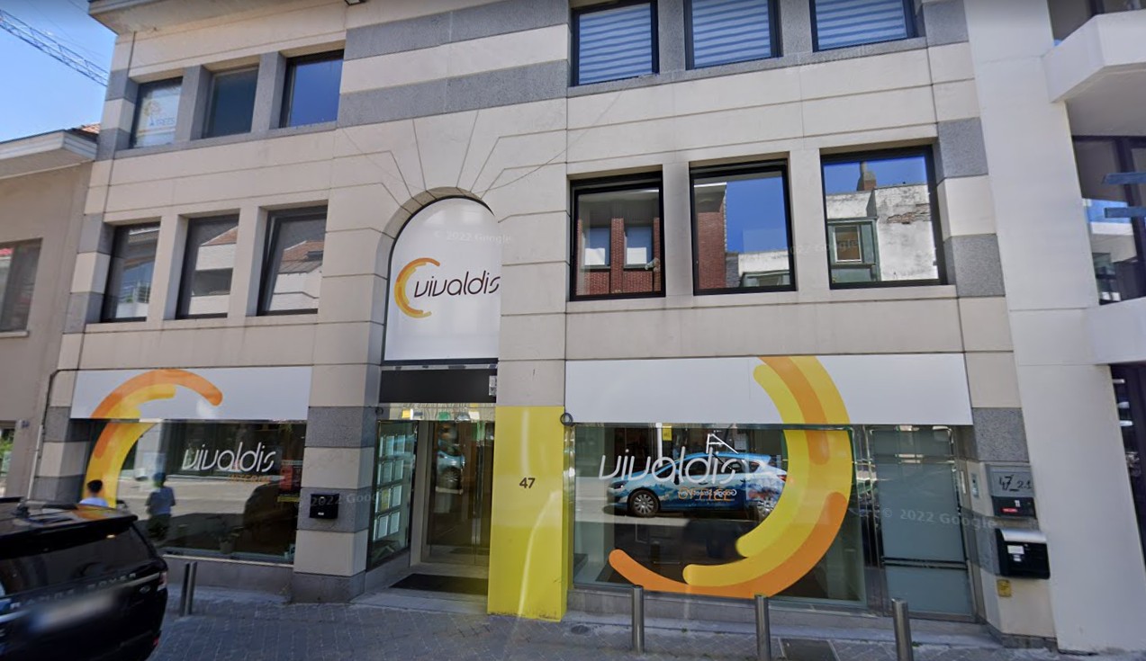 RUIME, INSTAPKLARE COMMERCIËLE RUIMTE  - foto 1