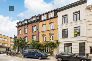 Welkom in dit charmant en ruim herenhuis gelegen in 't Groen Kwartier, altijd wat te beleven en toch verrassend rustig wonen. Dit karaktervolle...