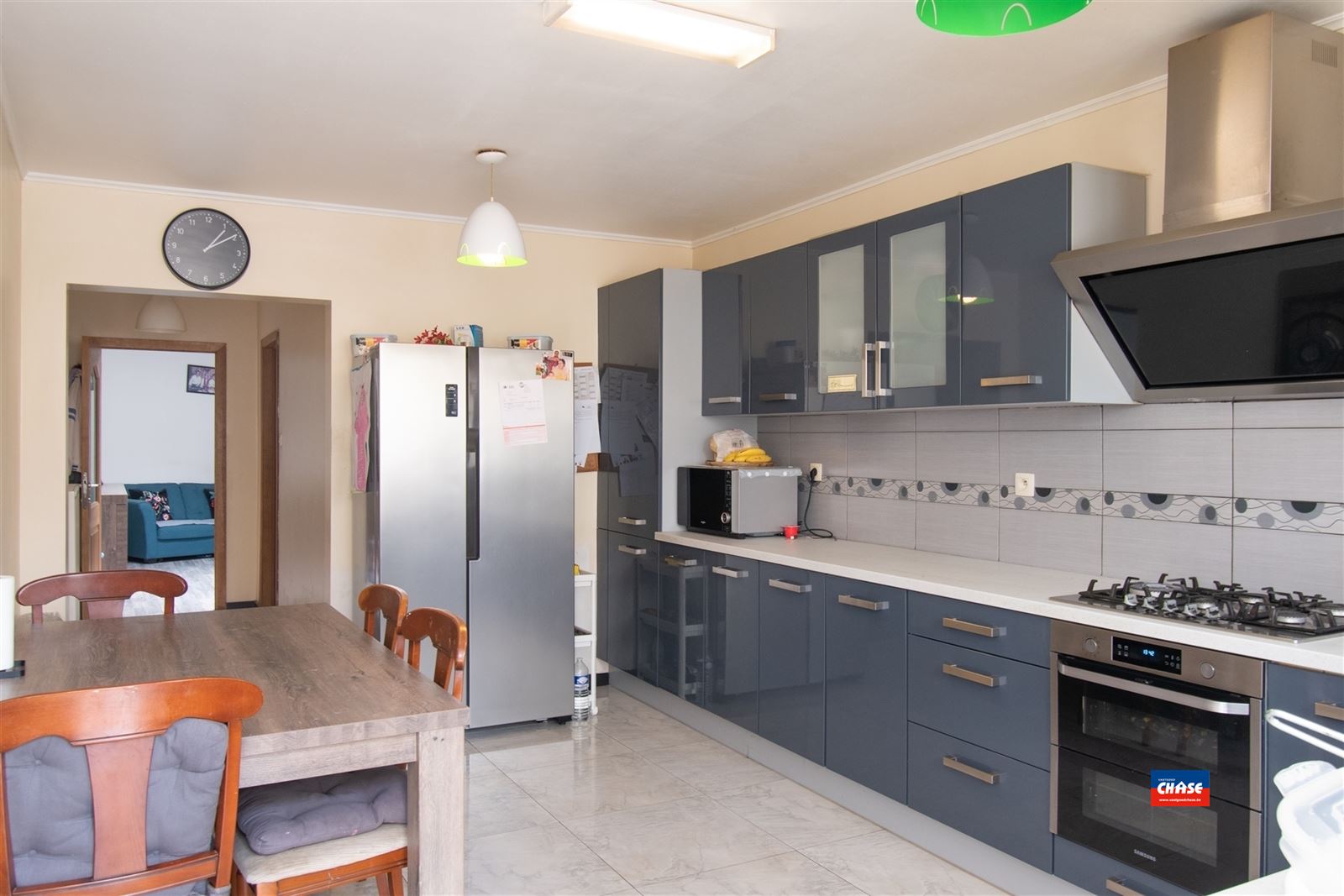 Woning met 4 tot 5 slaapkamers en tuin - foto 3