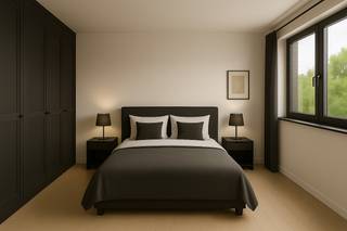 <strong>Opendeurdag vindt plaats op zaterdag 15 november'25 van 10u00 tot 11u30. </strong><br /><br />Ontdek deze nieuwbouwwoning in Lievegem - <strong>6% BTW mogelijk</strong>. Deze halfopen bebouwing bevindt zich in een kleinschalig nieuwbouwproject gelegen langs de N9 met uitstekende verbindingen naar het centrum van Waarschoot, Eeklo en Gent. De grondoppervlakte van dit pand bedraagt 241 m² en een bewoonbare oppervlakte van 180 m². De buitenaanleg wordt volledig gerealiseerd en is inbegrepen in de prijs. <br /><br />De doordachte indeling van deze nieuwbouwwoning is als volgt: inkomhal met gastentoilet, woonkamer met zit- en eetruimte, open ingerichte keuken, aansluitende berging en inpandige garage. De eerste verdieping telt drie ruime slaapkamers, moderne badkamer (met dubbel badkamermeubel, ligbad én douche) en afzonderlijk toilet. Vervolgens beschikt deze woning over een functionele kelder die kan gebruikt worden als extra opslagruimte. Tot slot is het buiten heerlijk vertoeven dankzij een aangename tuin met terras en bevindt zich vooraan een extra parkeerplaats. <br /><br />Bovenvermelde prijs is excl. trappen, vloerwerken, binnendeuren, sanitaire toestellen en keuken (kan voorzien worden mits meerprijs). <br /><br />De gehele woning wordt voorzien van vloerverwarming met warmtepomp en 8 zonnepanelen. <br /><br />Deze woning kan worden afgewerkt volgens de wensen van de koper. Bouwwerken zijn reeds gestart, woning kan bezocht worden mits het maken van een afspraak via 09 395 05 40 of verkoop@concept-home.be. Wenst u meer informatie? Aarzel niet om ons te contacteren. <br /><br />TROEVEN: nieuwbouw / drie slaapkamers / energiezuinig / parkeerplaats aan de woning / zonnepanelen / regenwaterput