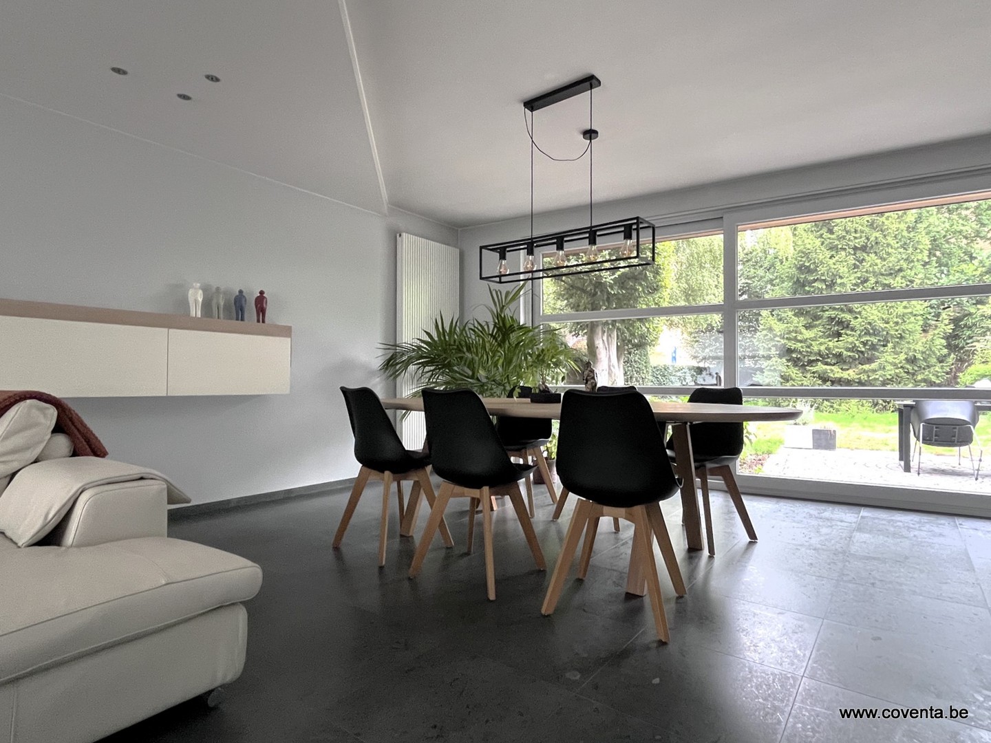 Ruime goed onderhouden woning tuin en garage te Roeselare - foto 4
