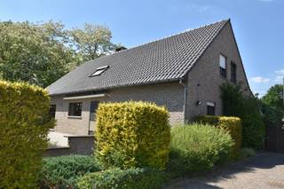NIEUW BIJ ANIMOVASTGOED!!!Ruime gezinswoning met 4 slaapkamers te Meldert-Lummen. Bent u op zoek naar een instapklare, ruime woning met tal van...