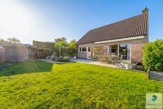 Uniek gelegen charmante villa met zonnige tuin in een rustige landelijke omgevingPerfect onderhouden charmante en lichtrijke gezinswoning. Uitermate...