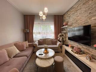 KERKHOFSTRAAT 212 2850 BOOMRijwoning met 2 slaapkamers nabij de Schorre! Op zoek naar een instapklare woning met 2 slaapkamers?Deze woning ligt op...