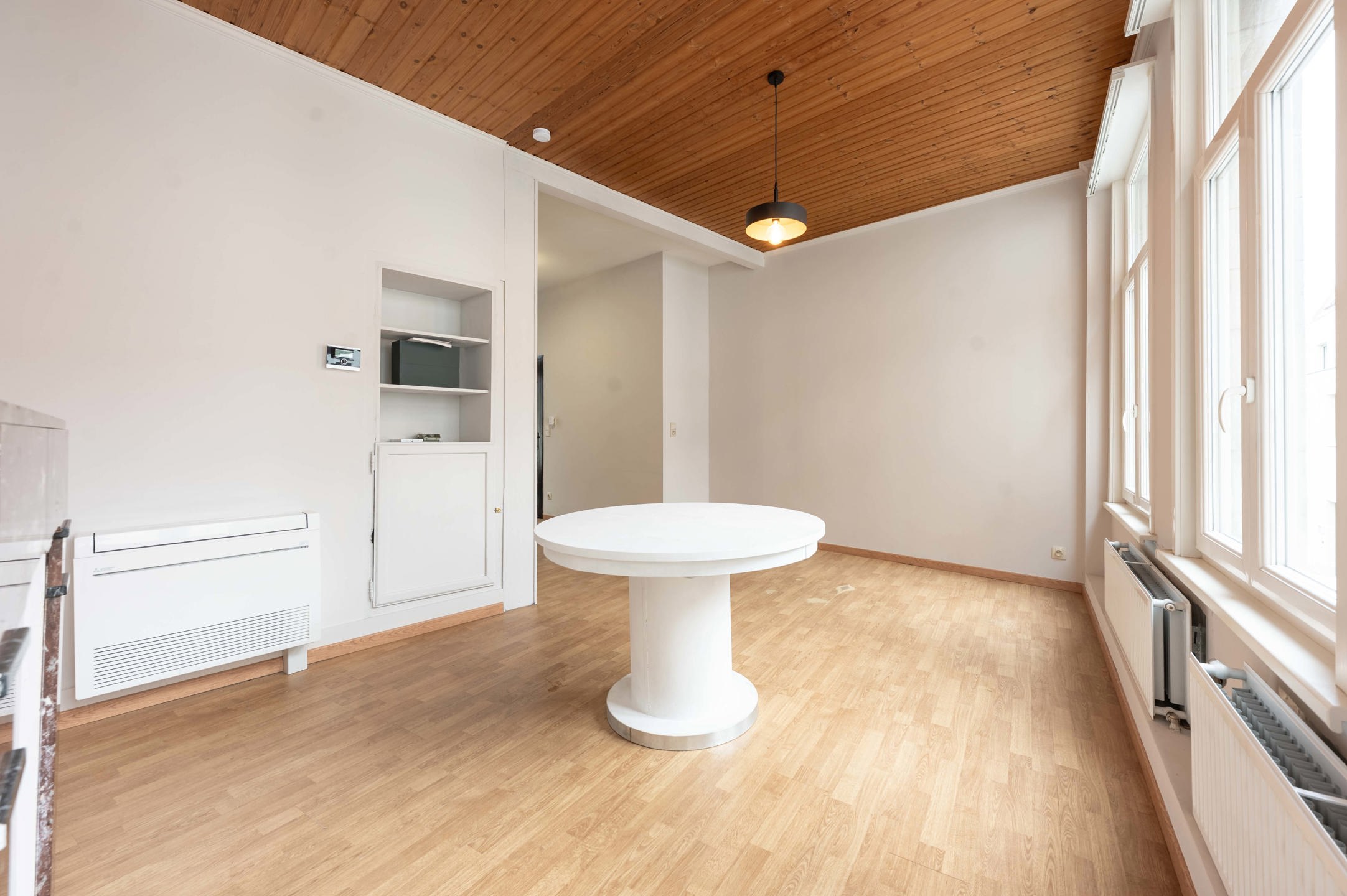 Instapklare gerenoveerde woning met 3 slaapkamers en ruim terras in Mechelen - foto 4