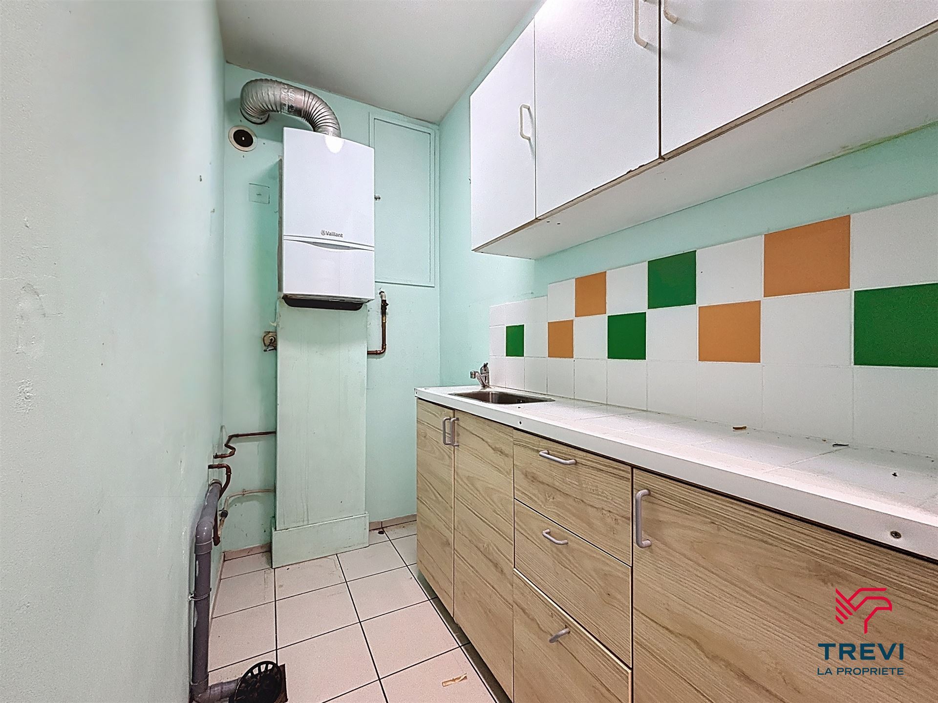 Commercial for sale in Courcelles - photo 2