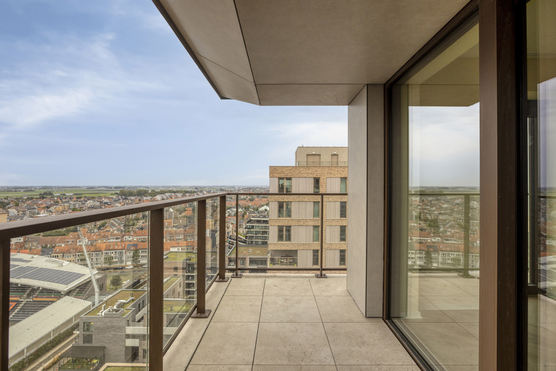 Prachtige assistentiewoning met zeezicht en zonnig terras - foto 4