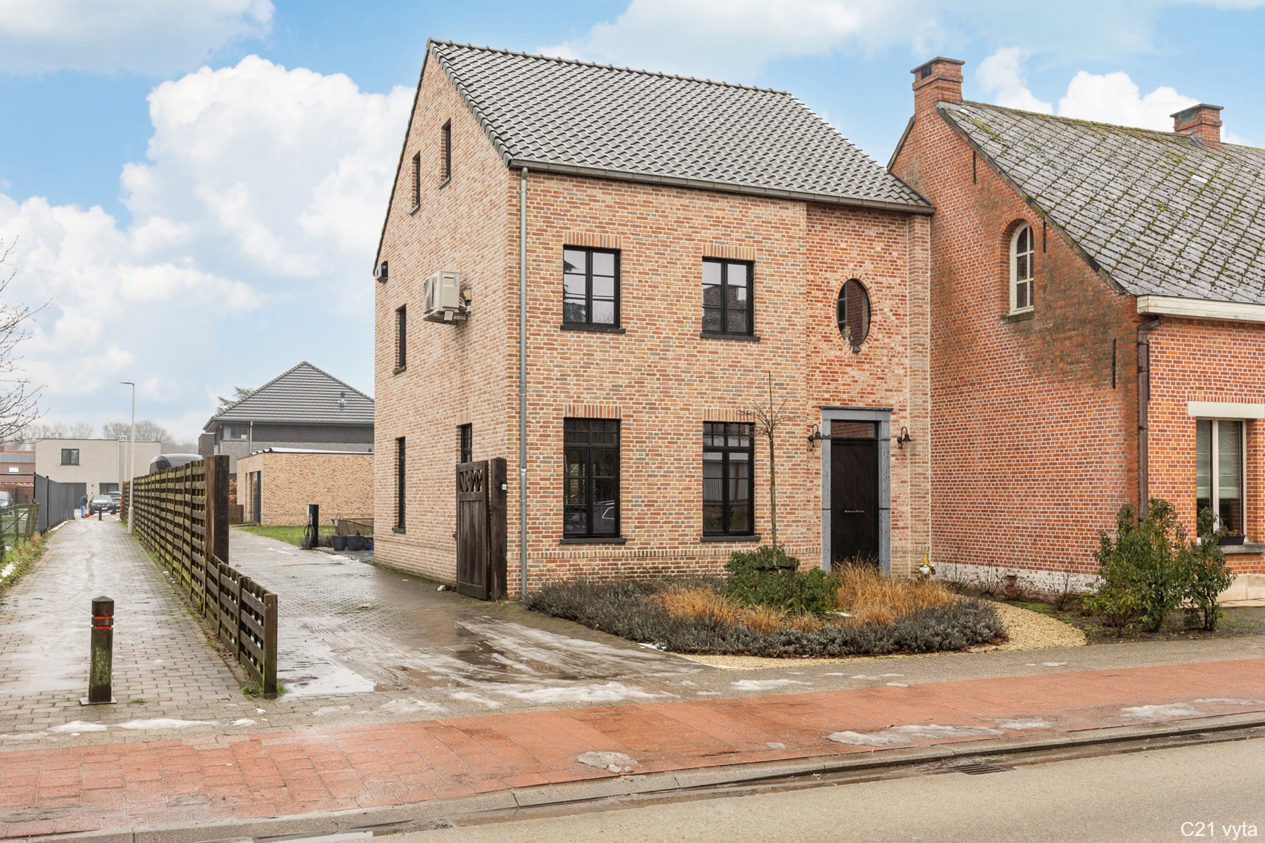 Instapklare woning te koop op centrale ligging - foto 2