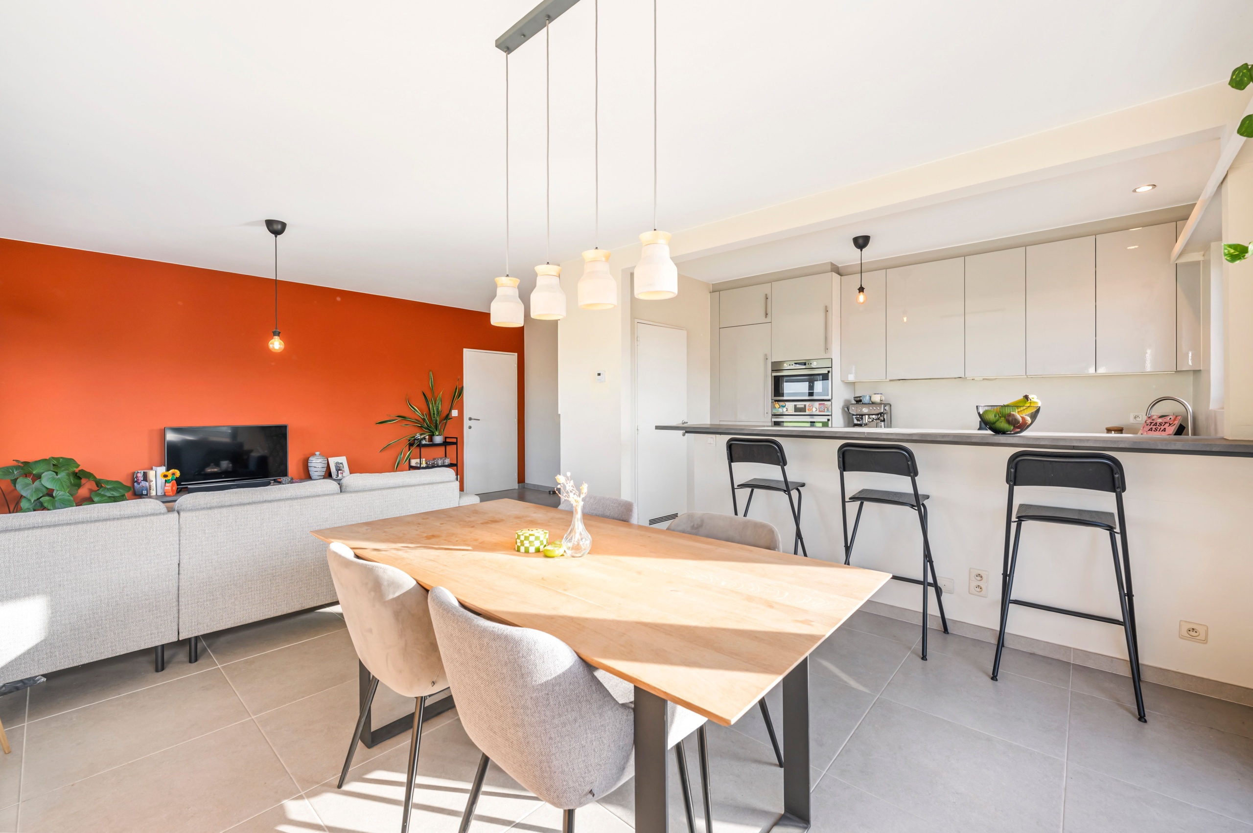 Lichtrijk hoekappartement met 3 slaapkamers en garagebox in Ekeren! - foto 4