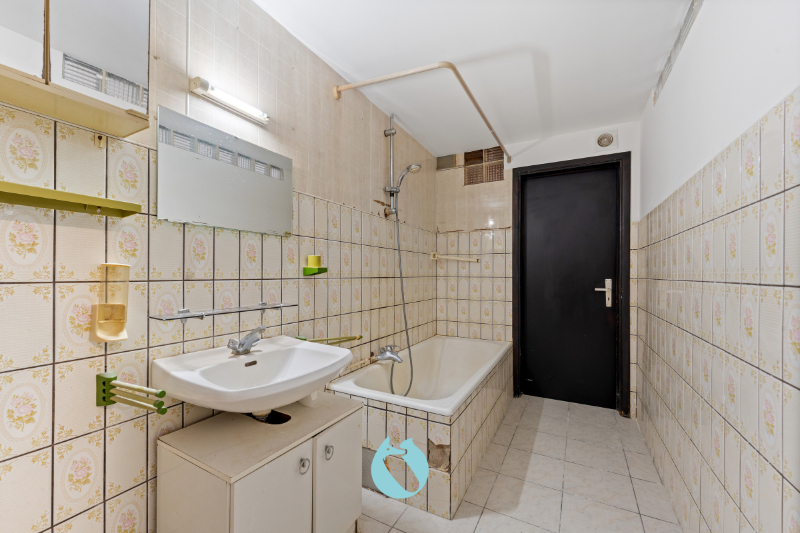 Kleinschalig gebouw met 2 appartementen en 2 garages - foto 4