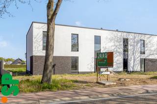 Moderne casco+ nieuwbouwwoning te koop in Tessenderlo-Ham (Kwaadmechelen)Bent u op zoek naar een energiezuinige nieuwbouwwoning die u nog volledig...