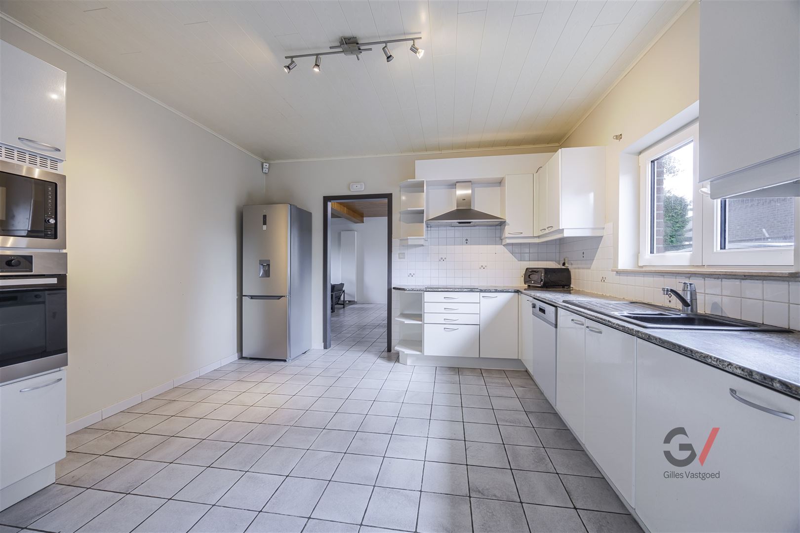 Gezinswoning met 5 slaapkamers te koop - foto 1