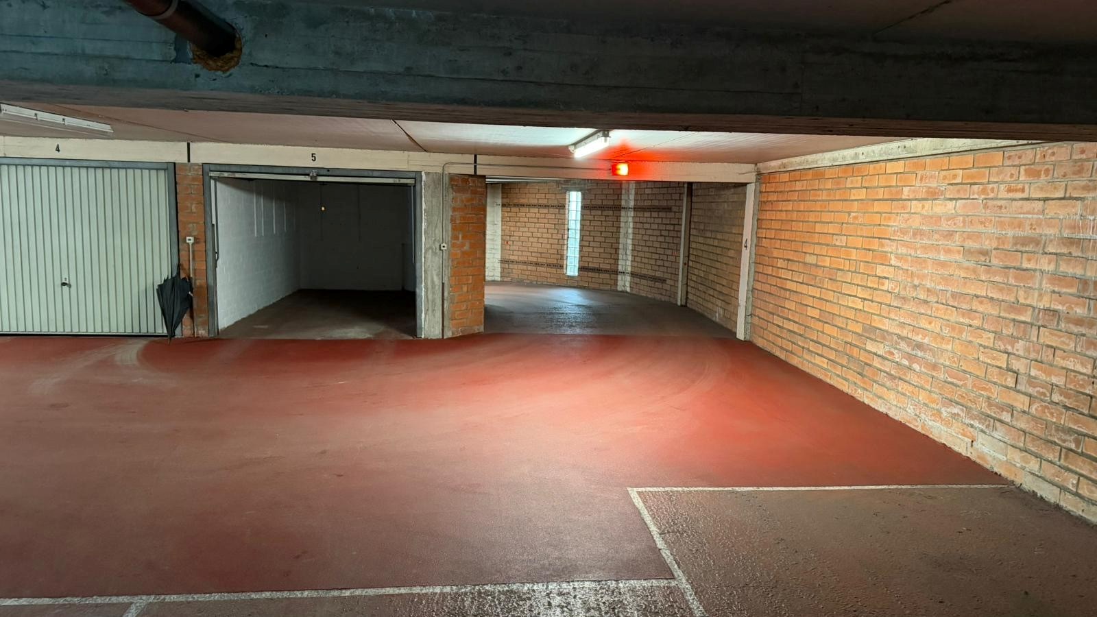 Gesloten garagebox centrum Oostende - foto 5