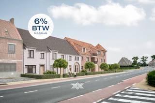 Dit ruime drieslaapkamerappartement met een oppervlakte van 116.61 m² is ingedeeld als volgt: een inkomhal met plaats voor een vestiairekast, een lichtrijke woonkamer bestaande uit een zithoek, eethoek met aansluitende de open keuken, een praktische berging, een afzonderlijk toilet, drie slaapkamers en een badkamer voorzien van een inloopdouche en enkele wastafel. Het terras van 10.20 m² is zuidoostelijk georiënteerd. <br /><br />Elke koper krijgt bovendien de mogelijkheid om zijn of haar appartement volledig naar eigen smaak af te werken. Dankzij het ruime afwerkingsbudget voor keuken, vloerbekleding en sanitair, inbegrepen in de aankoopprijs, creëert u een woonst die volledig aansluit bij uw persoonlijke stijl en noden.<br /><br />Residentie D'Hulhaege wordt het nieuwe referentiepunt bij het binnenrijden van Deinze vanuit de richting van Drongen. Gelegen op wandelafstand van het centrum, maar toch buiten de drukte. De ligging biedt vele troeven: een vlotte bereikbaarheid, alle voorzieningen binnen handbereik en een uitgebreid aanbod aan openbaar vervoer.<br /><br />Verlaagd BTW-tarief van 6% mogelijk op de volledige constructiewaarde, nu ook voor investeerders mits min. 15 jaar verhuur.<br /><br />Benieuwd naar het nieuwbouwproject D'Hulhaege? guillian@landbergh.be of 09 278 78 79.