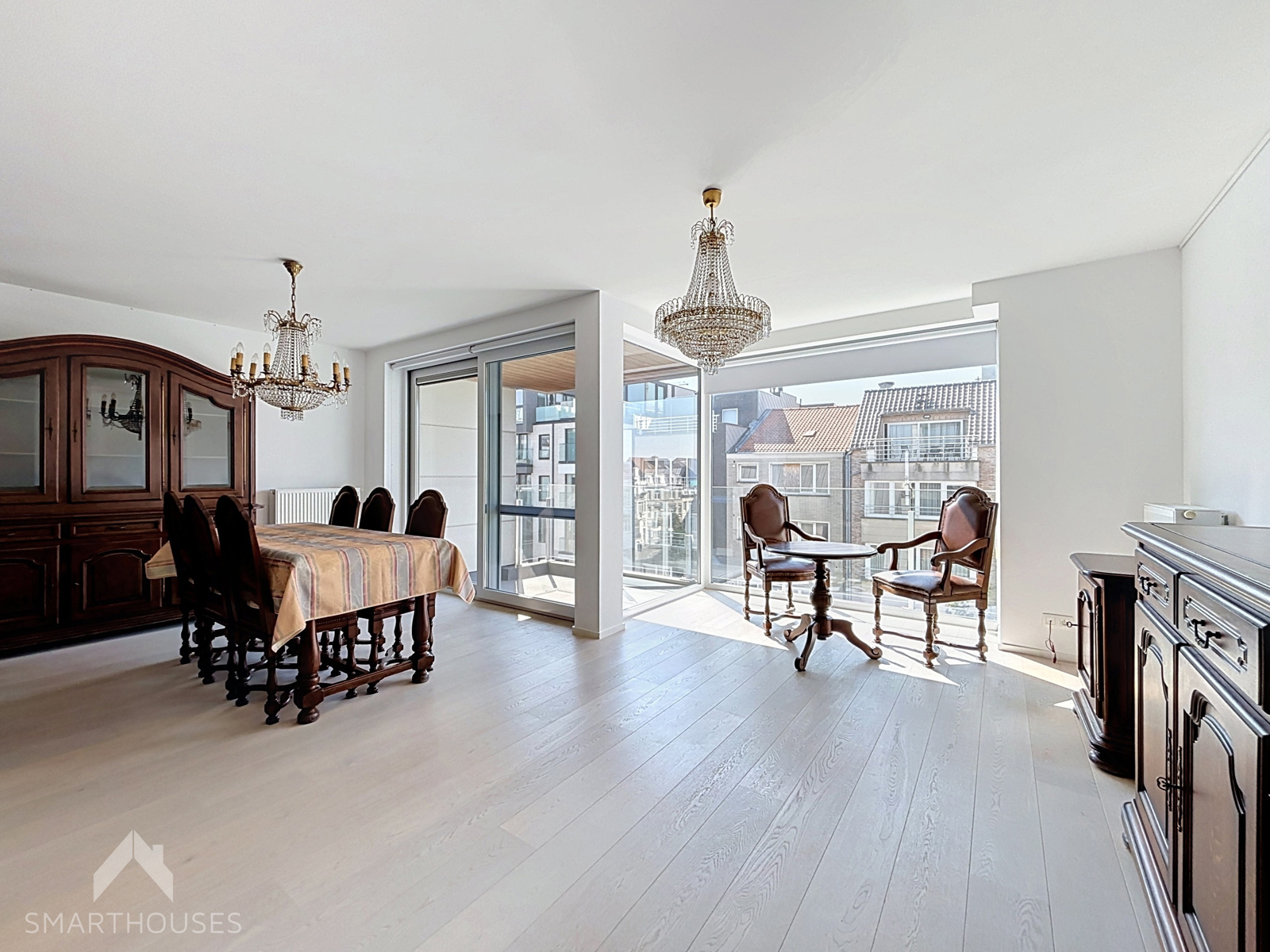 Appartement met 2 slaapkamers en 2 terrassen op toplocatie - foto 4
